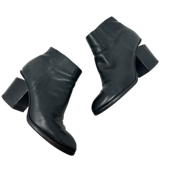Alexander Wang Gabi Ankle Booties Leather Cut Out‎ Heel Black Size 38.5 US 8.5 - Picture 1 of 12